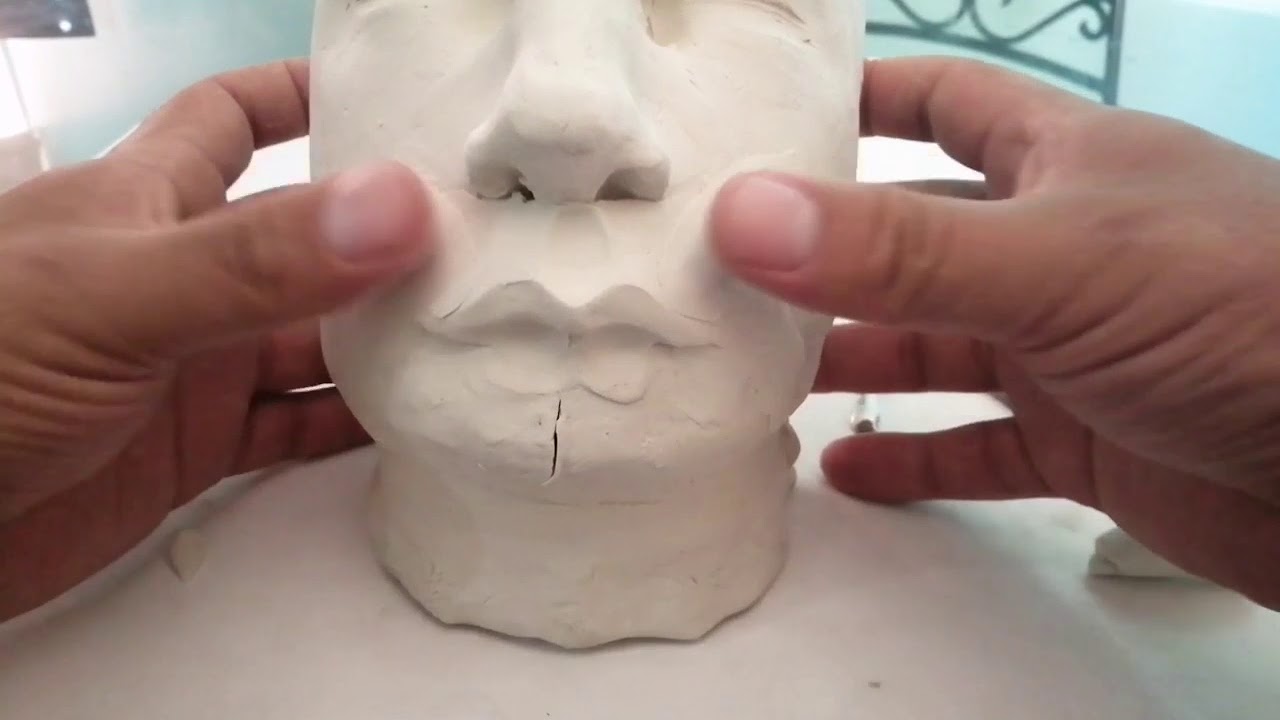 Escultura, modelado de boca/labios