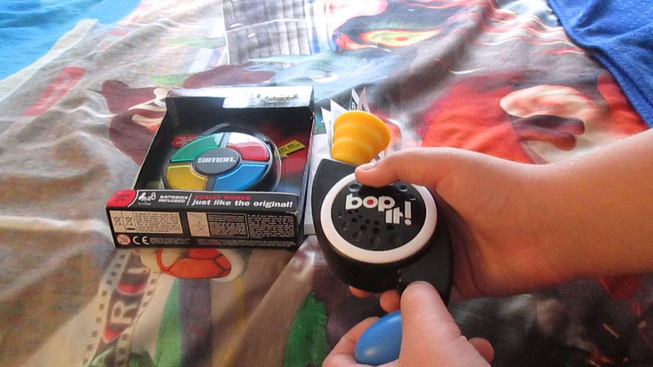 Simon Carabiner and Bop It! Micro Series Review and Gameplay