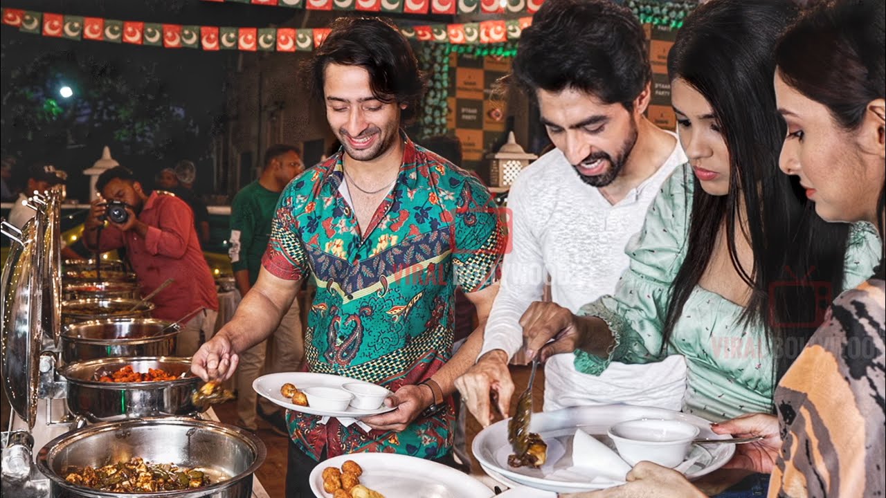 Pranali Rathod, Harshad Chopda, Shaheer Sheikh and Others Celebs को लगी ज़ोर कि भूख after Iftar