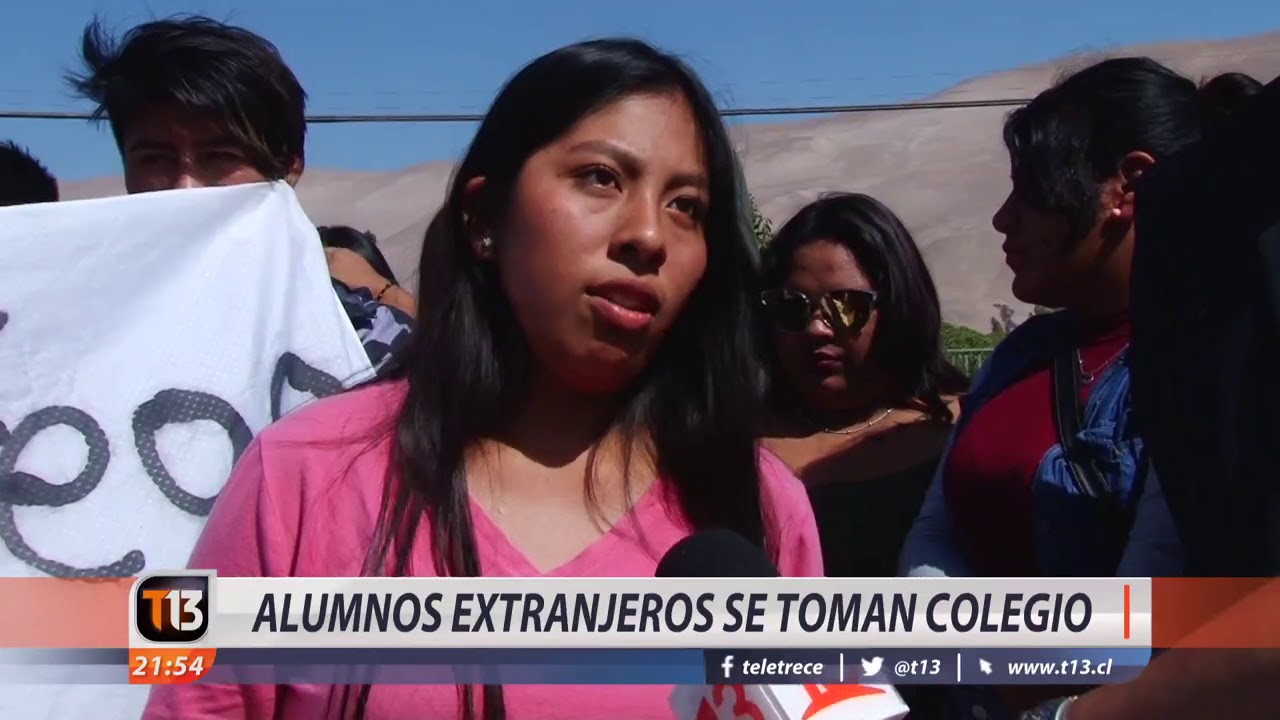 Alumnos extranjeros se toman colegio por discriminación