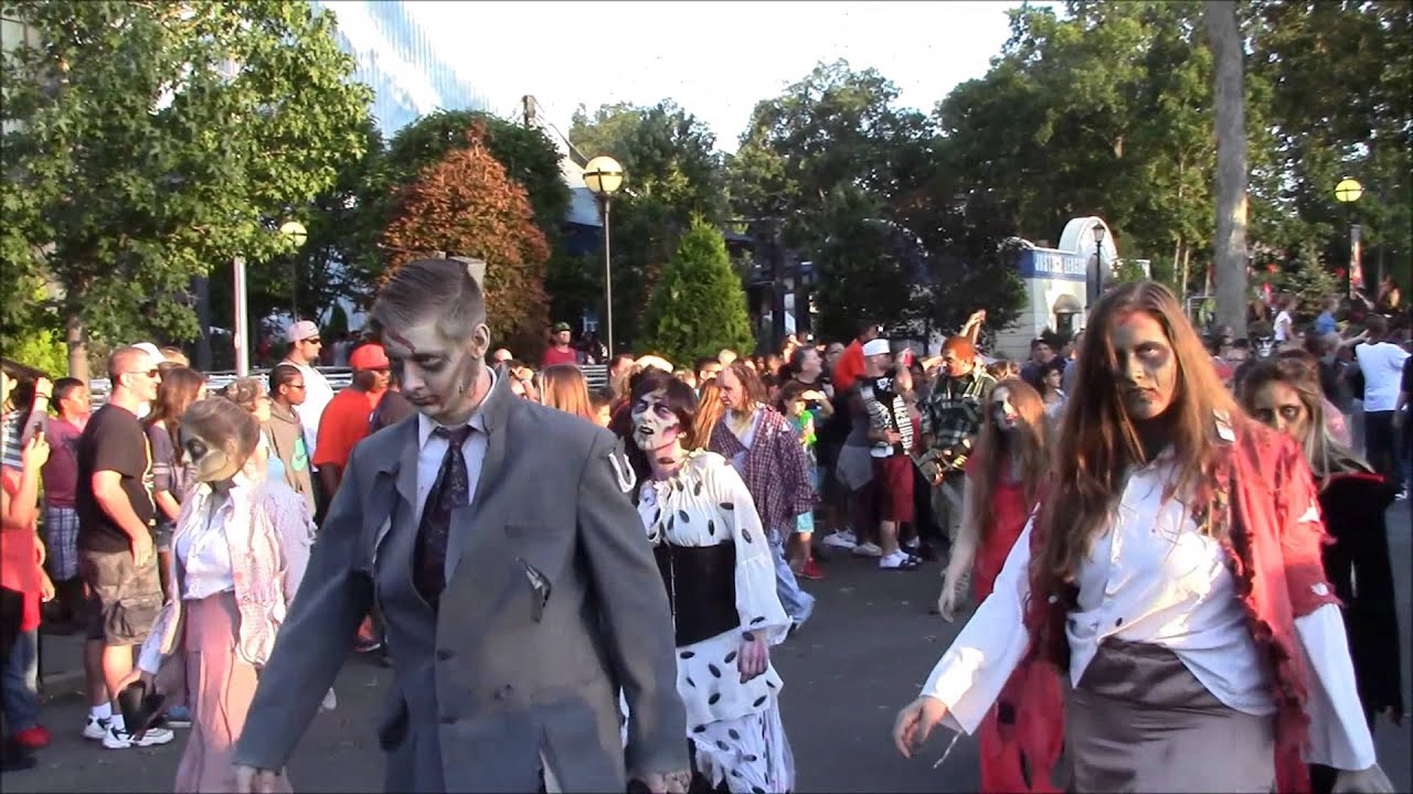 Fright Fest 2015 Parade at Six Flags Great Adventure