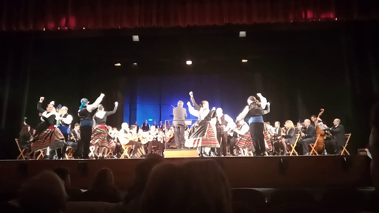 Manchegas de Alcázar y seguidillas con jota - Banda de Música y Coros y Danzas de Alcázar de San Jua