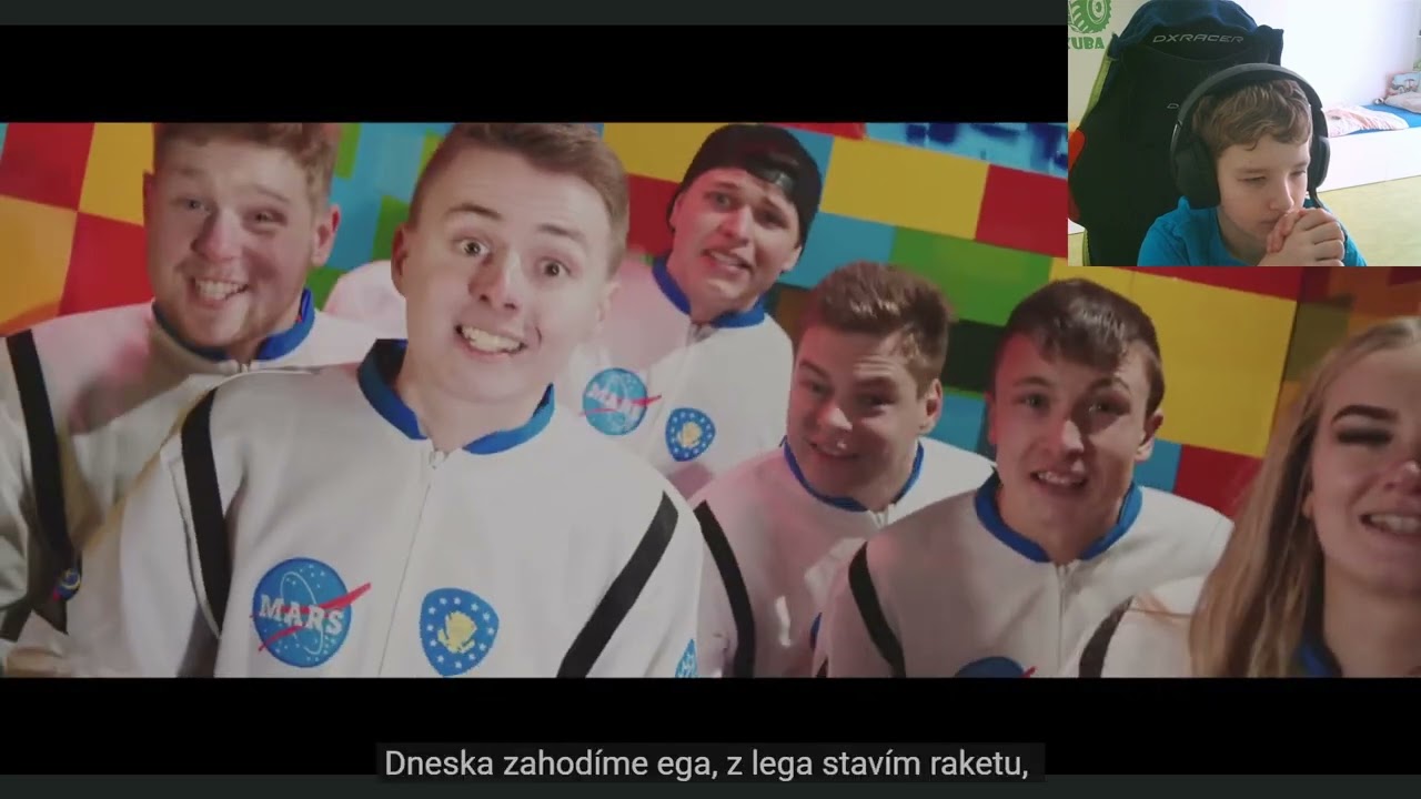 Reakce na fiziho písničky