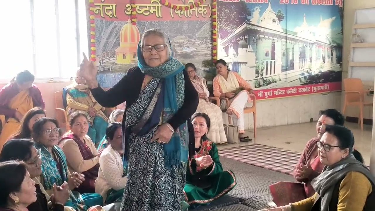 हमारी सास जी ने किया बढ़िया डांस 💃💃क्या बात 👌👌♥️#enjoy#हल्द्वानी#pahadi 