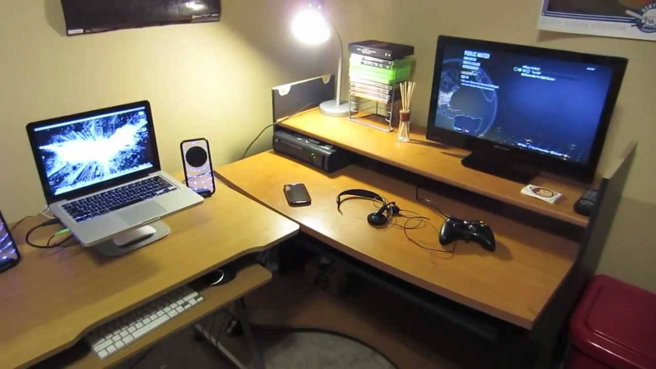 My Desk & Gaming Setup Tour 2013