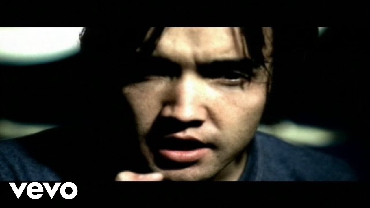 Hoobastank - Crawling In The Dark (Official Music Video)