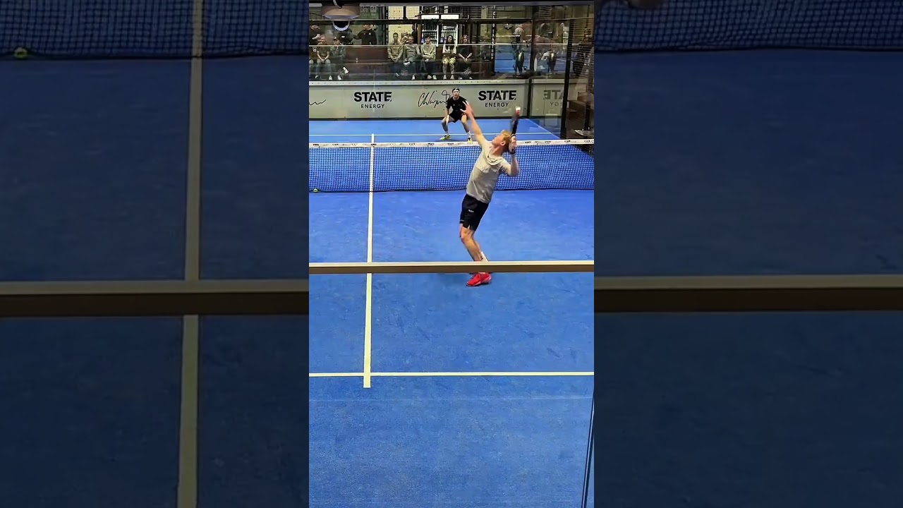 💪🏻 Long Line Kick Smash x3 ☄️ - Julius Fuglsang #padel