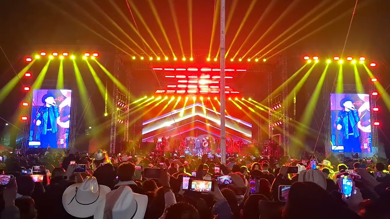 Tal Como Eres - Gerardo Ortiz -  En Vivo