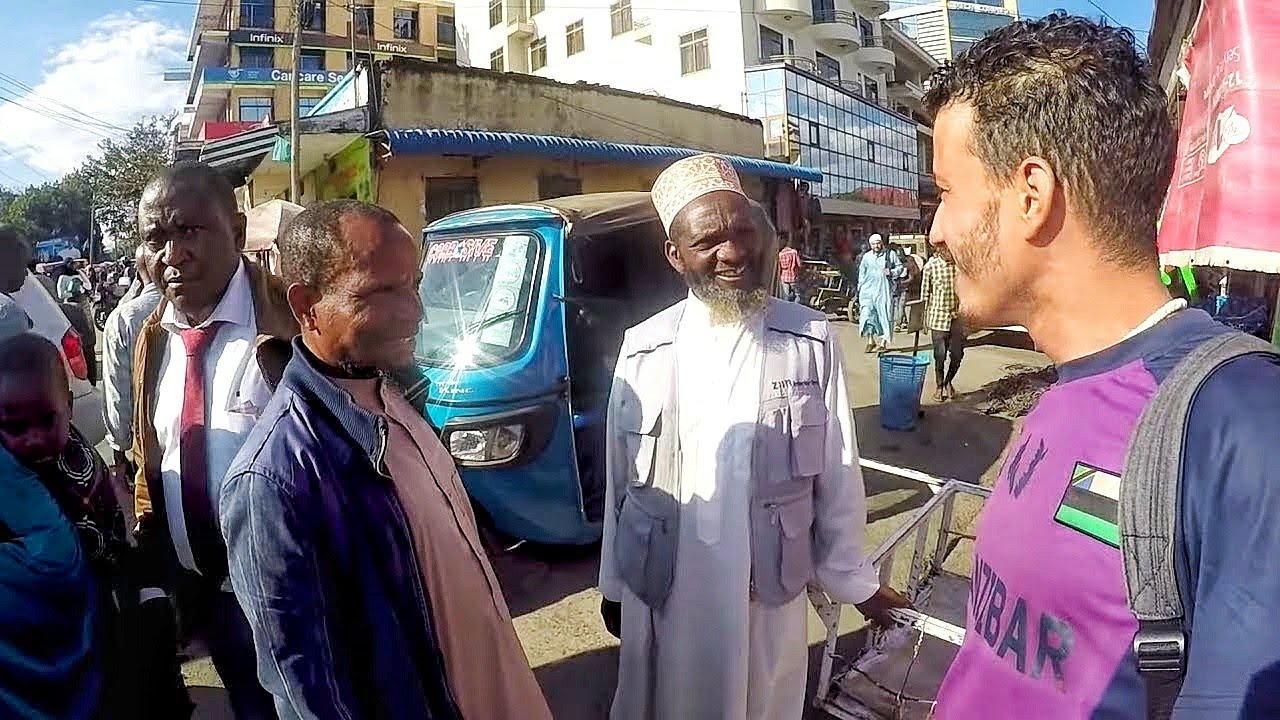 Vlog 37/🇹🇿 جولة في مدينة أروشا تنزانية