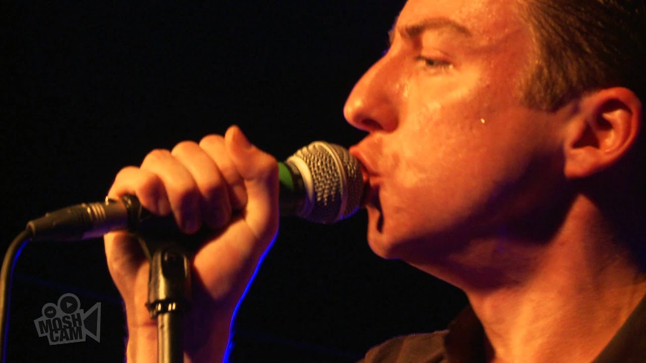Eugene McGuinness - Dolphins Were Monkeys (Ian Brown) (Live in London) | Moshcam