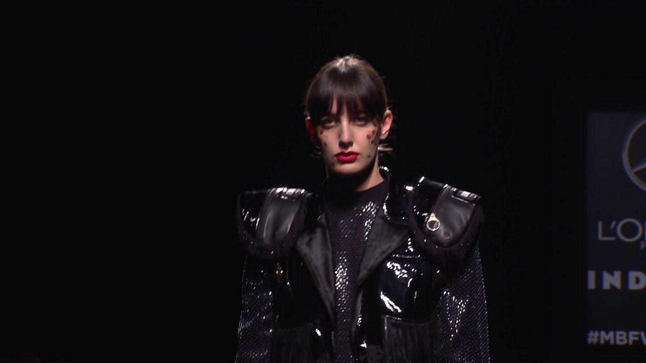 Desfile Dominnico, el diseñador de Rosalía en MBFW Madrid