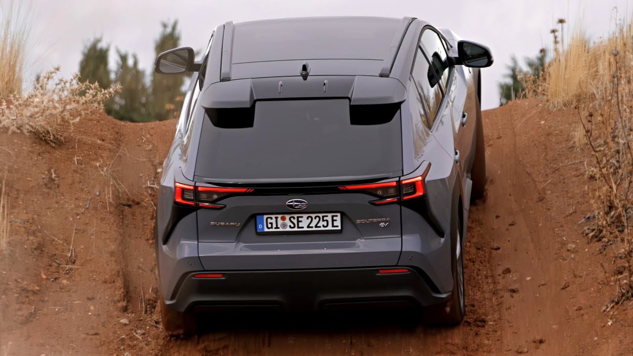 2023 Subaru Solterra EV SUV | X-MODE Demonstration