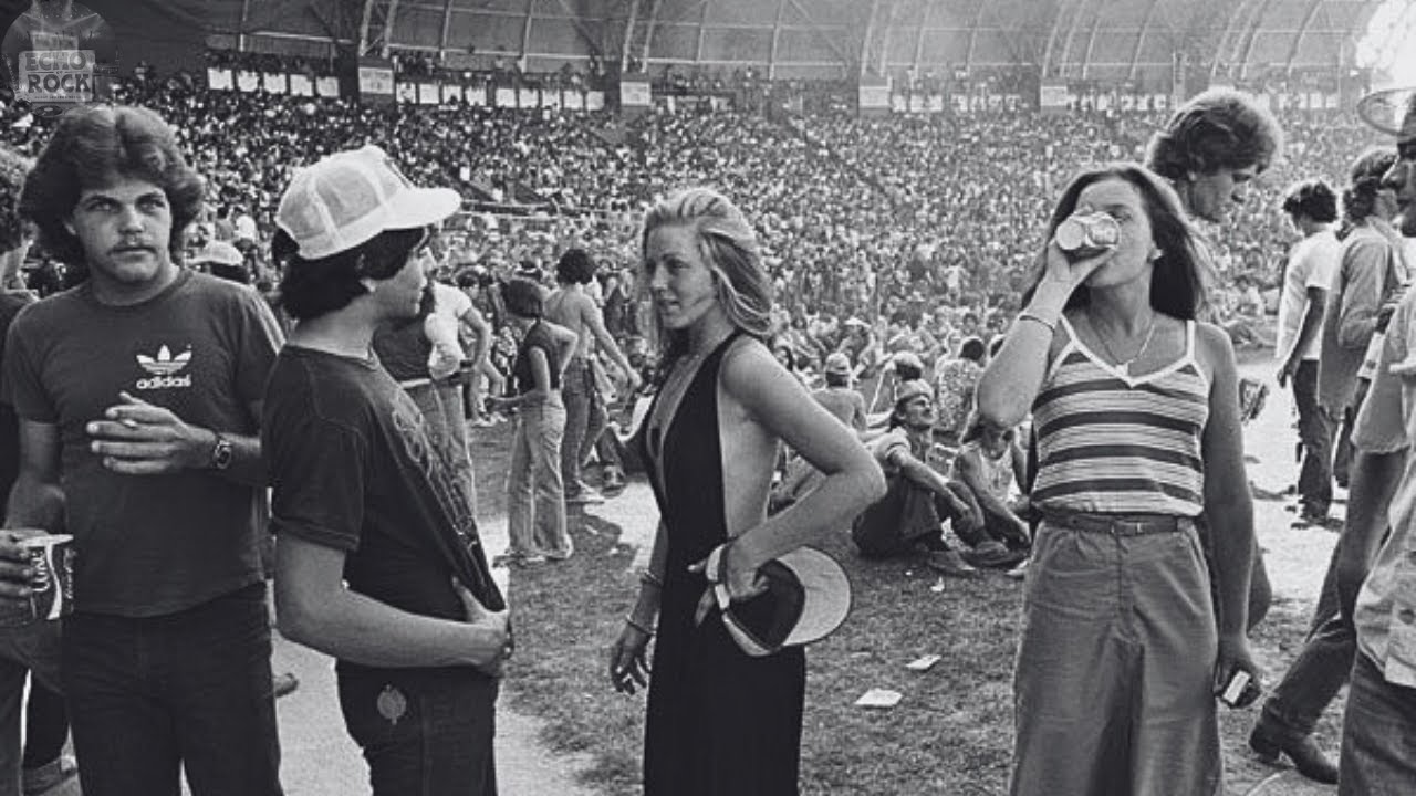 🎸 Timeless Rock Memories: 50 Rare Vintage Photos of Legendary Rock Stars | Echo of Rock