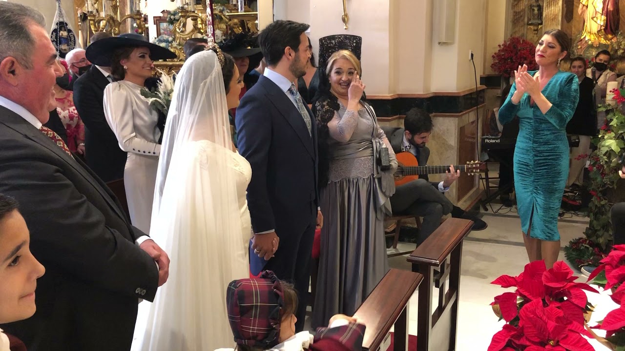JOANA JIMÉNEZ EN BODA DE PACO ALBA & CARMEN VILLEGAS