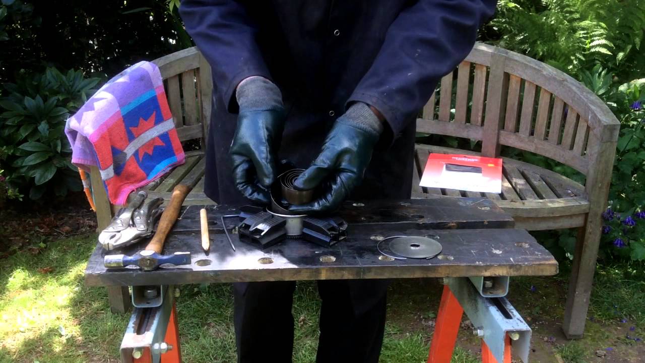 Gramophone Spring Removal