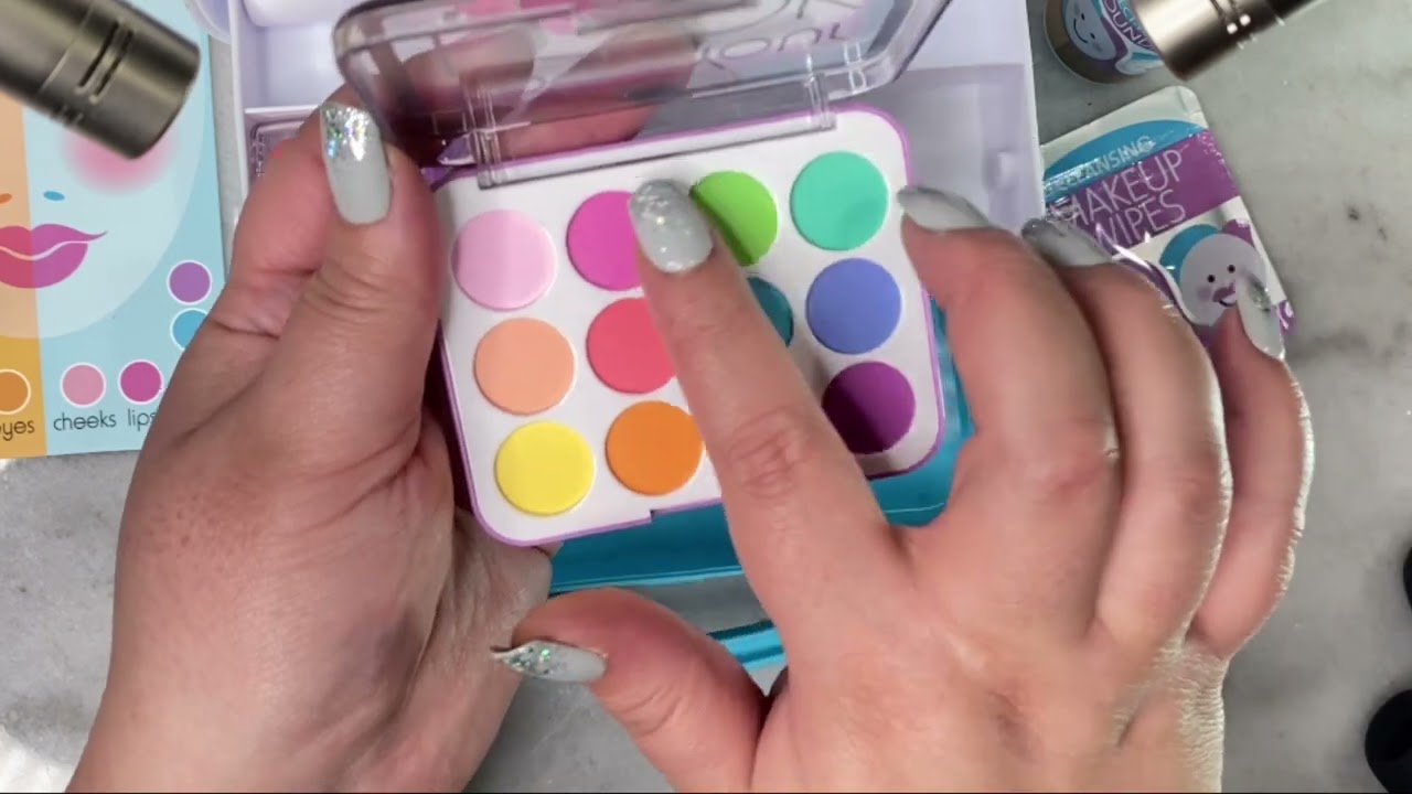 ASMR✨MELISSA AND DOUG MAKEUP 💄 KIT✨ASMR Tapping, Tracing and Scratching 🤐NO TALKING🤫UNBOXING