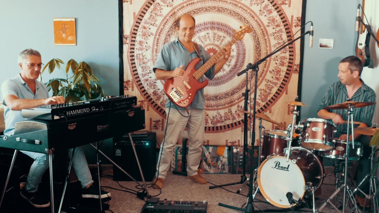 Last Summer In Rio :  José Roberto Bertrami / Azymuth cover