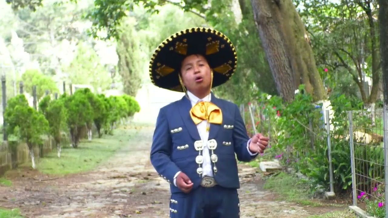 Mariachi Católico Nery Suy-La Familia (Vídeo Oficial)