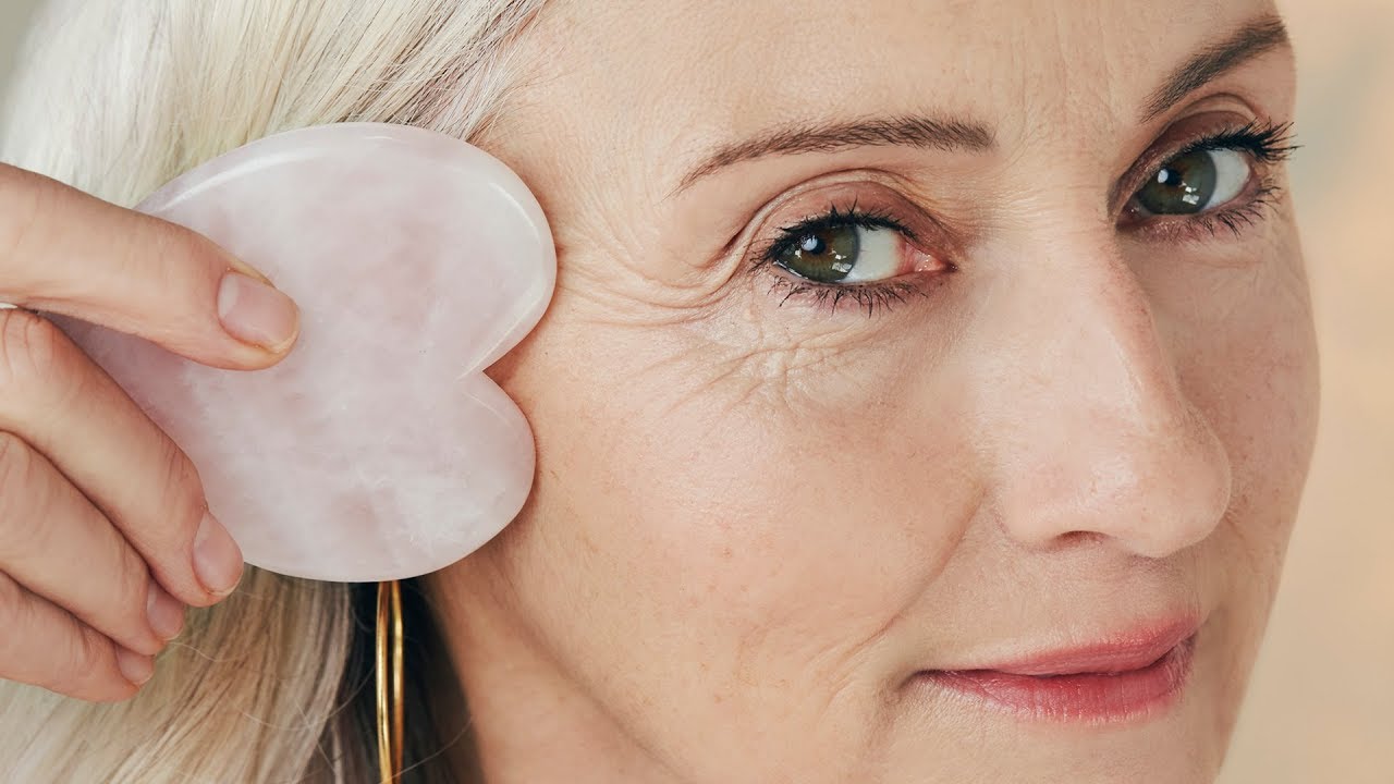 Rose Quartz Heart Facial Sculptor