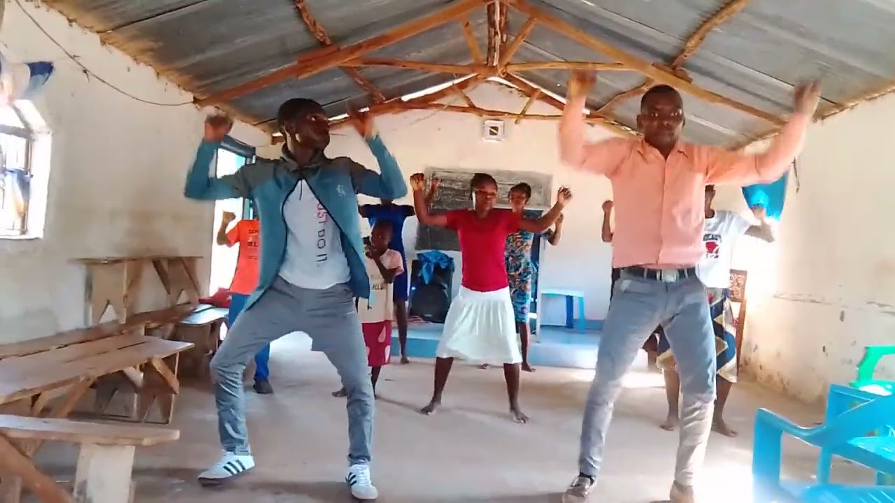 Bazzu Bromsoh with Caleb Derbazillon training 