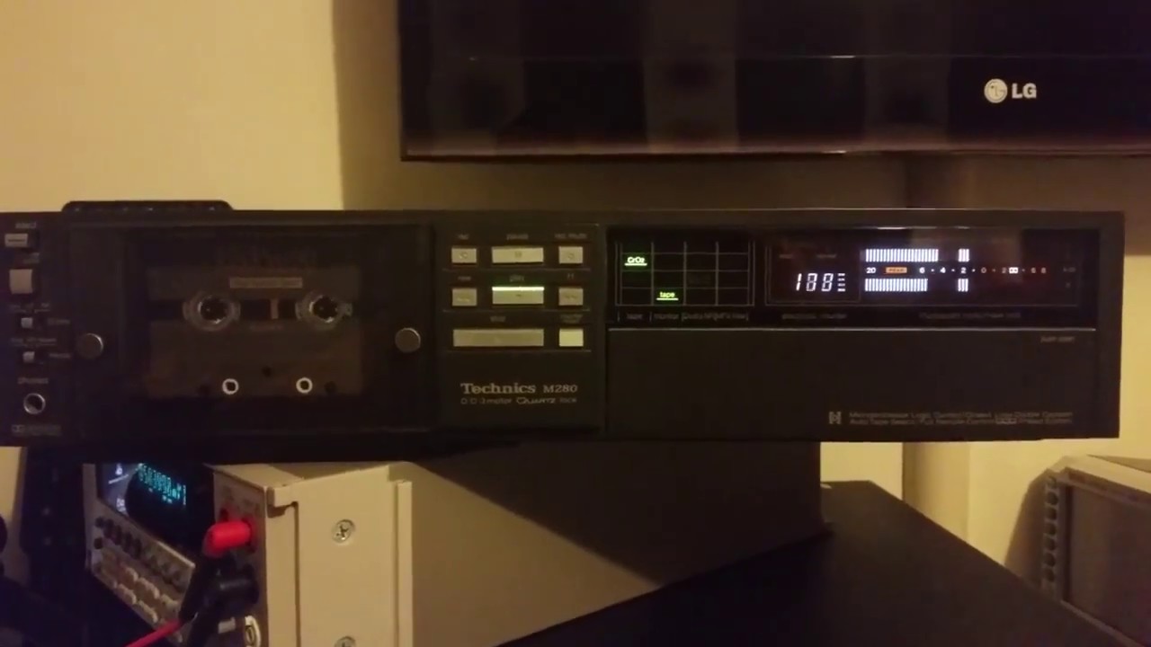 Technics RS-M280 short test play.