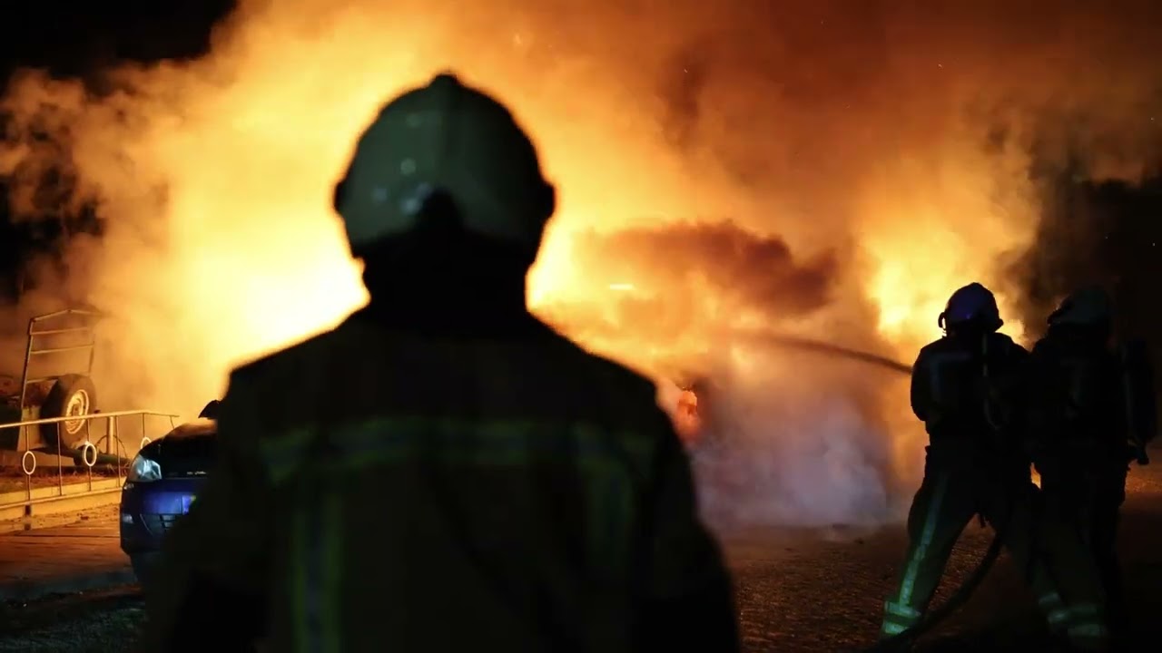 Twee auto's uitgebrand in Klazienaveen 