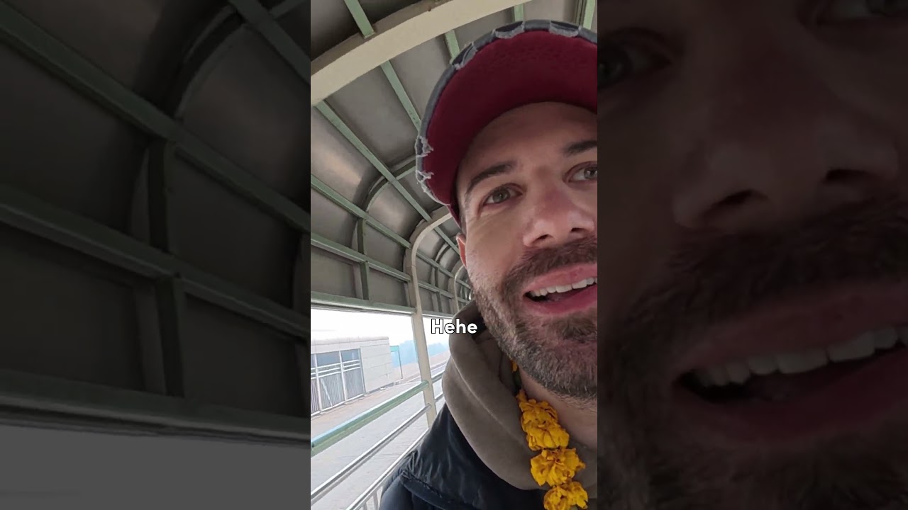 $0.10 Public Bus in Pakistan 🇵🇰 #travelblogger #travel #pakistan #publictransport