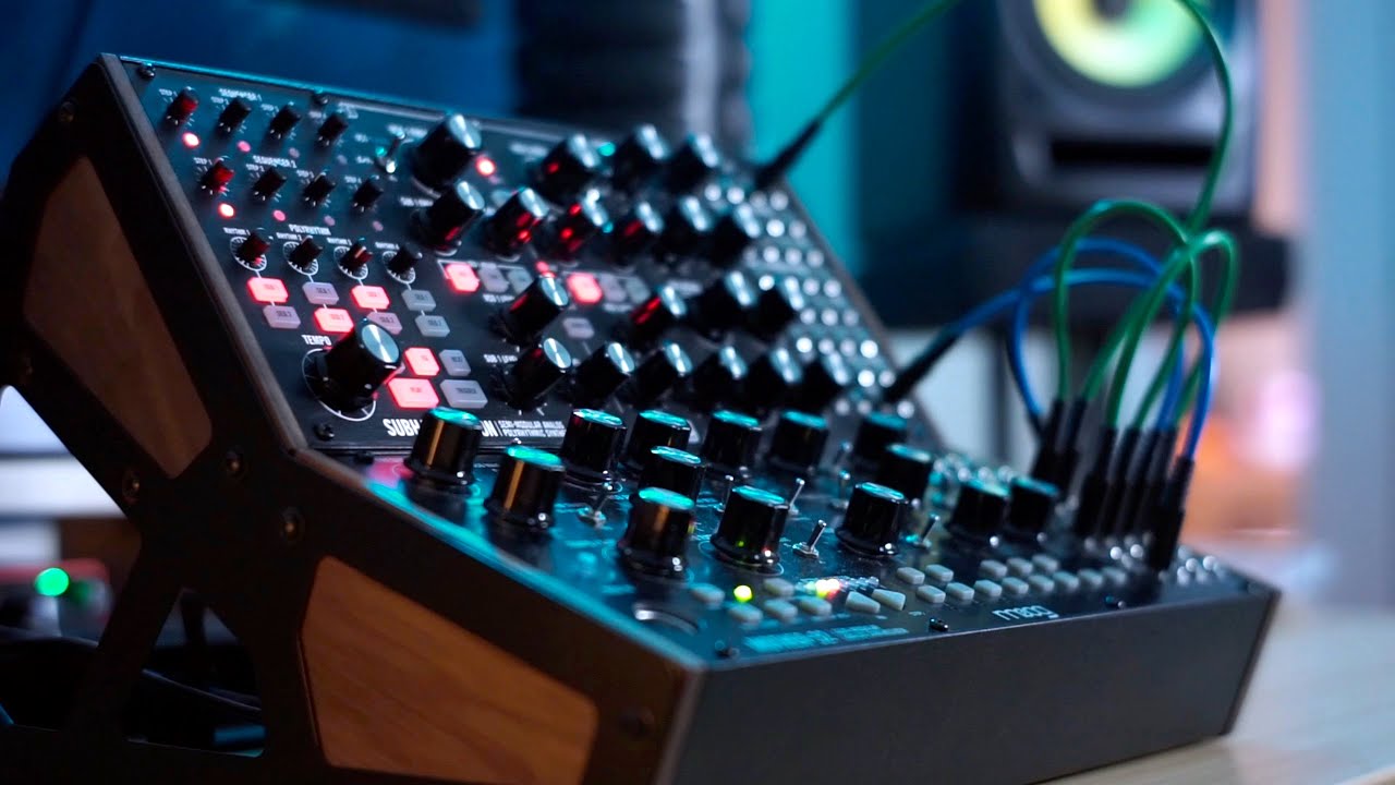Melodic Modular Synth - Moog Subharmonicon, Mother 32