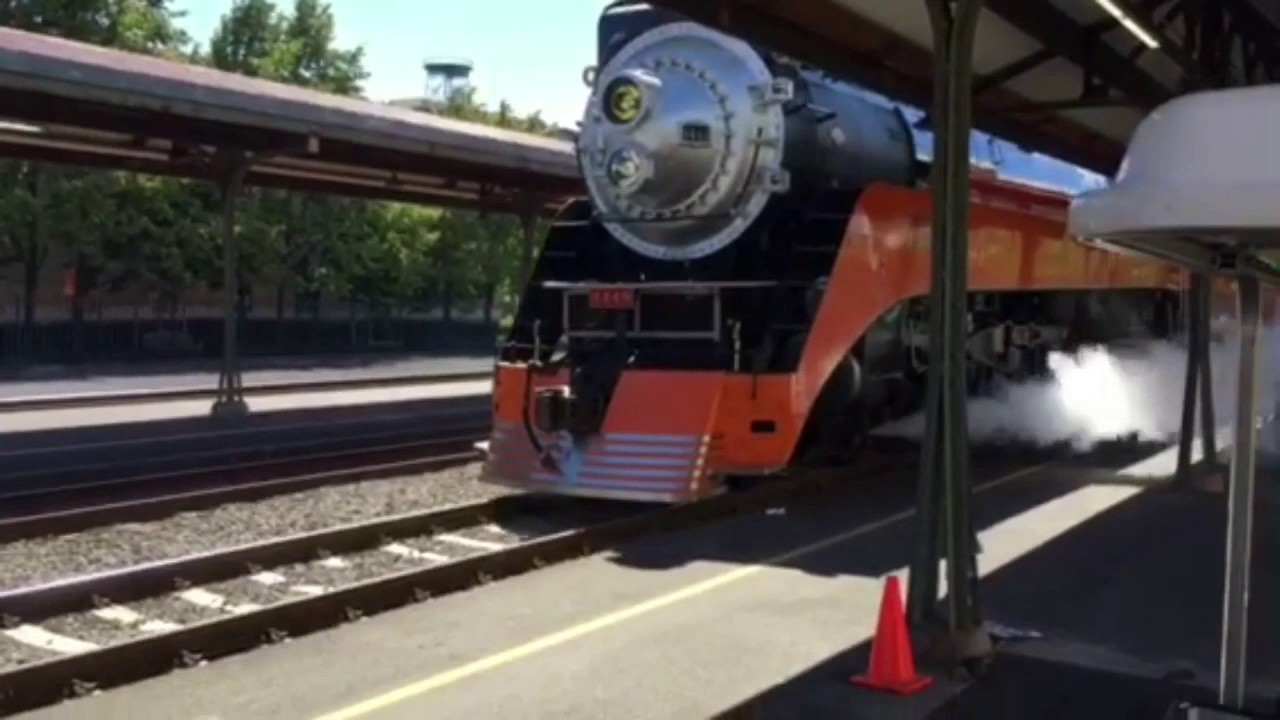 ENGINE 4449 departing Portland Oregon UNION STATION June 24 2017