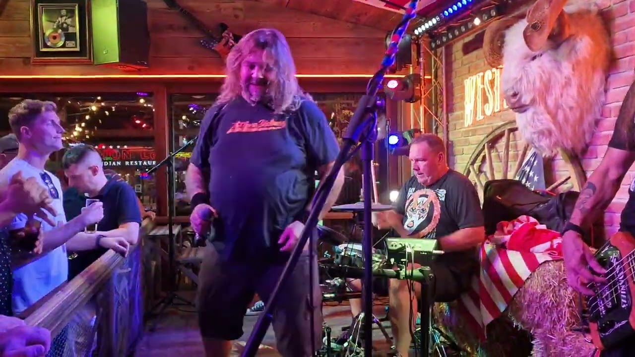 Jonny Hellraizer, The Jack, AC/DC Tribute Band, Whole Lotta Rosie