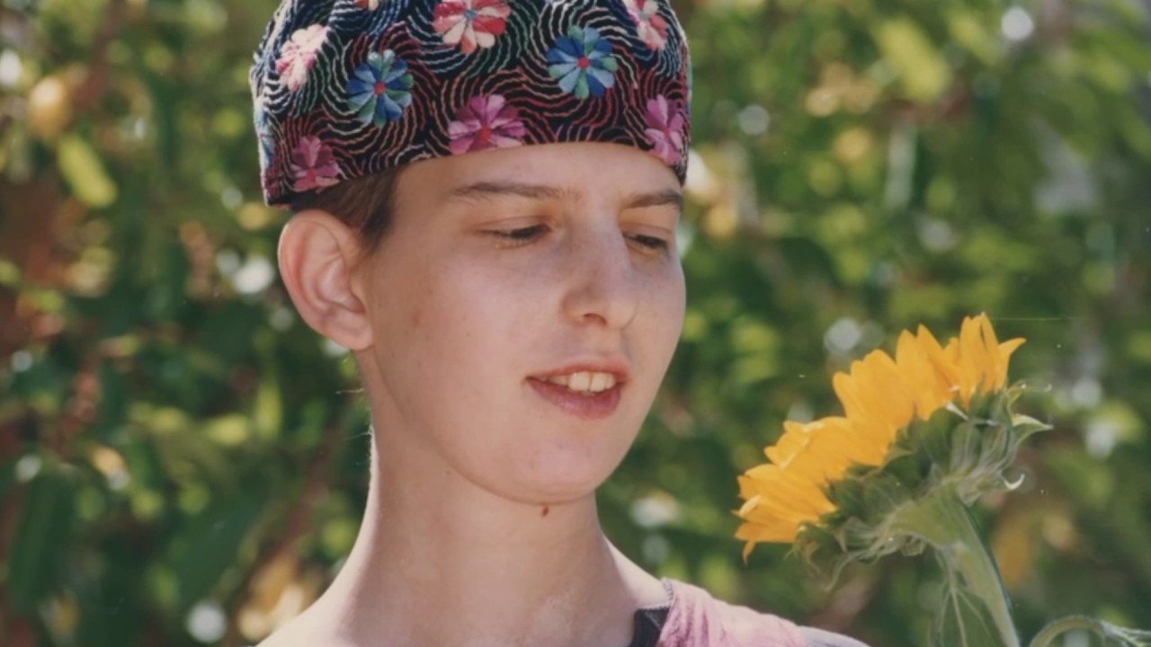 הקטע על דסי רבינוביץ׳ ז״ל מתוך סרט ״מידות״ מחזור מ״ד חמ״ד חברון בנים.