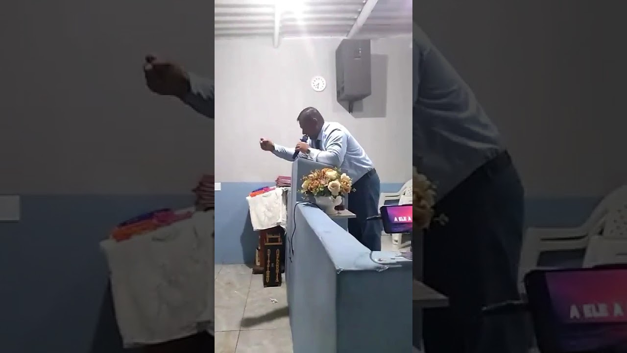 E a hora da benção com o pastor Luciano Rocha 