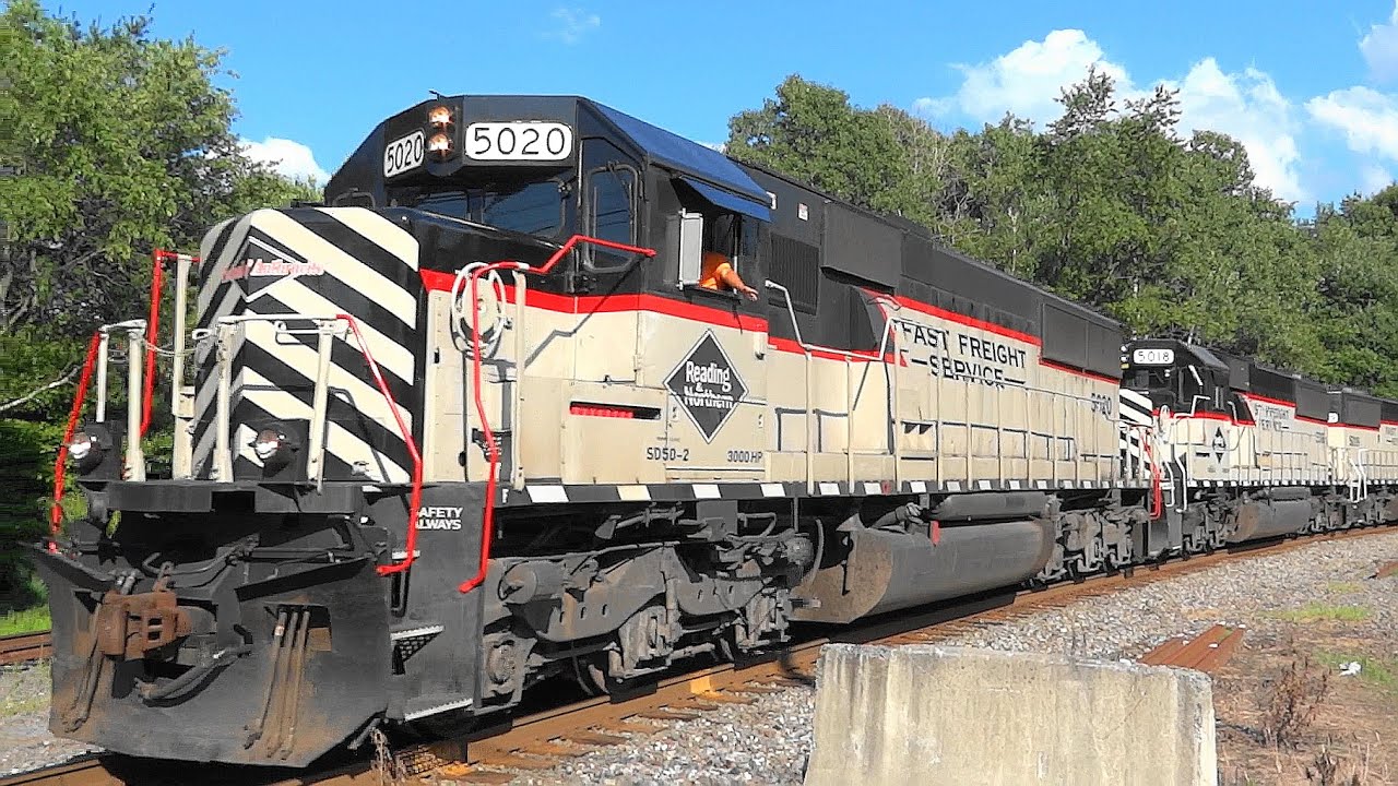 Reading Blue Mountain & Northern NRFF Fast Freight Train