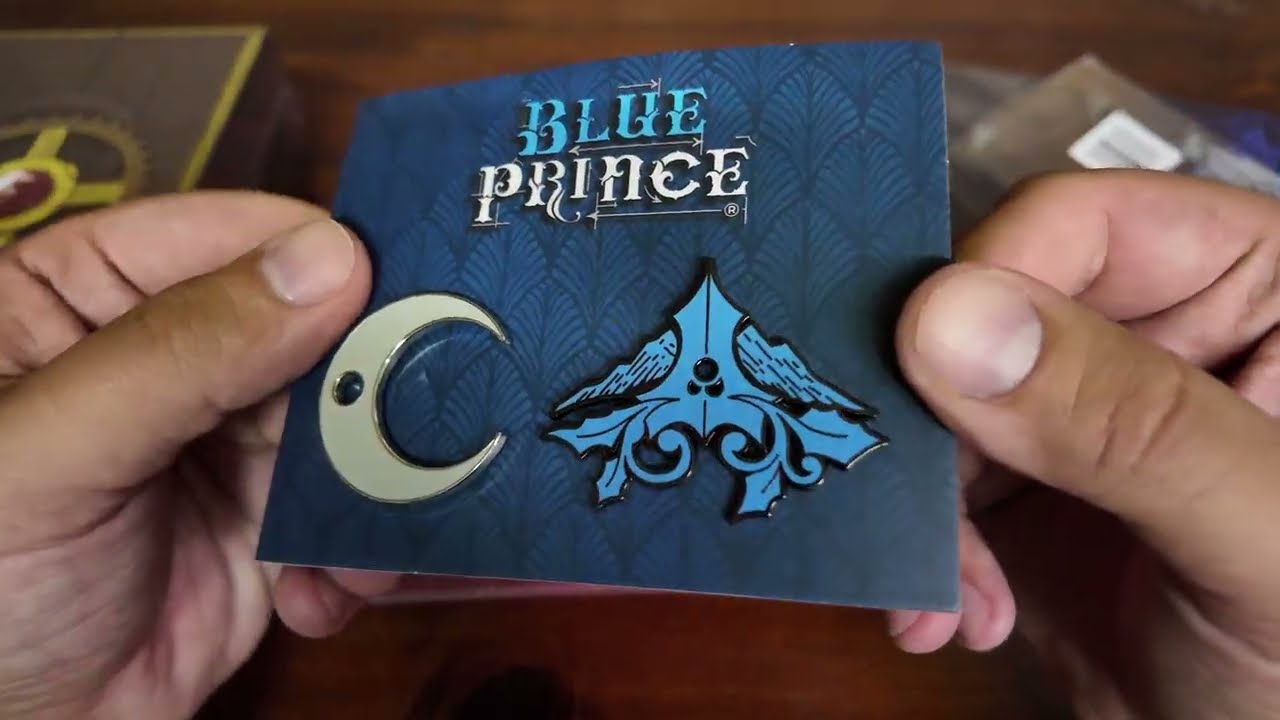Umm... Did I pull the RAREST key?! (BLUE PRINCE UNBOXING)