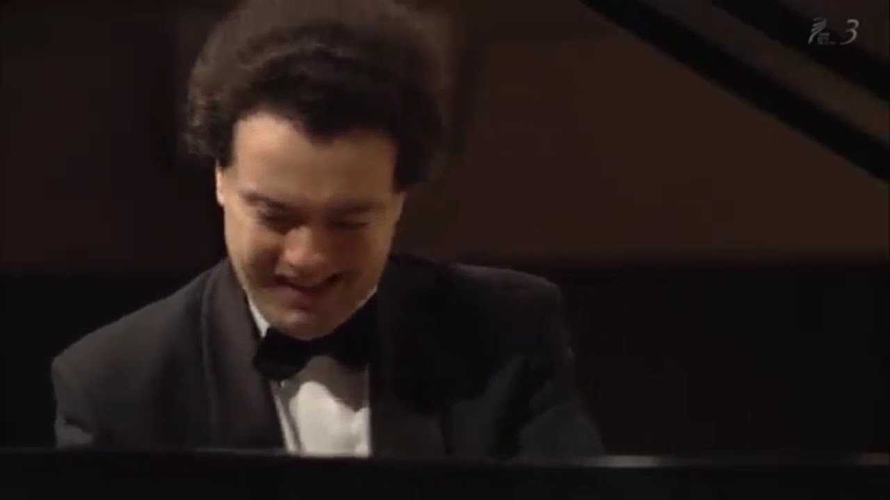 Evgeny Kissin plays Chopin Scherzo No 2 Op 31 in B flat