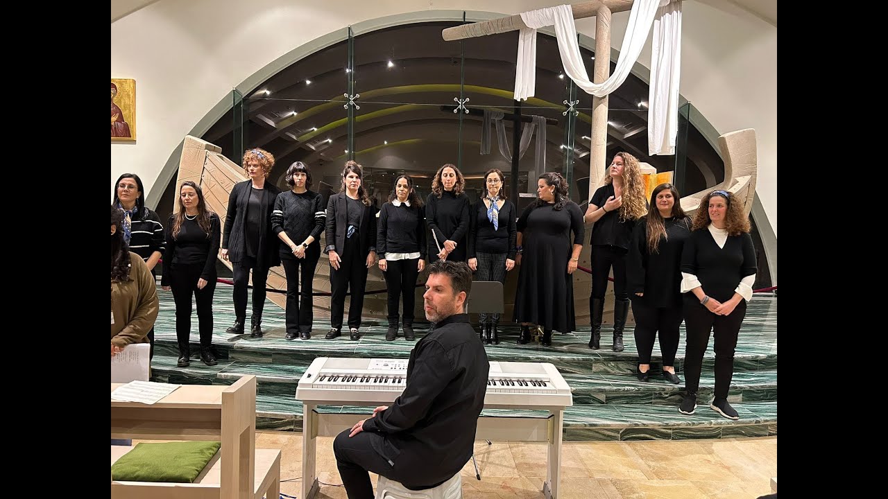 אנסמבל פרסונות- ביצוע של השיר 