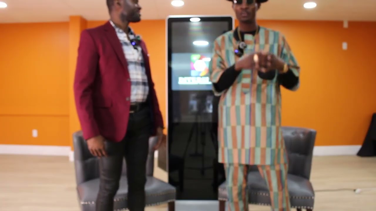 Voices of Impact at ArtSphere,  the talented artist Leighton Thomas stage name “Knotty Royal”