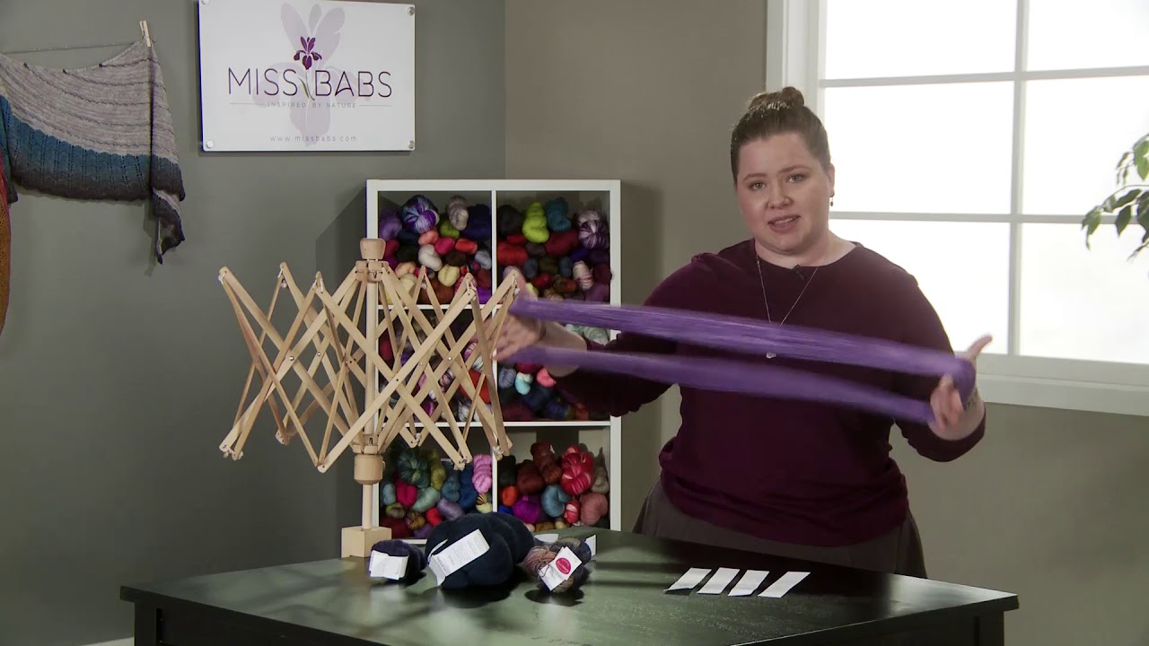 How To Open A Skein of Yarn