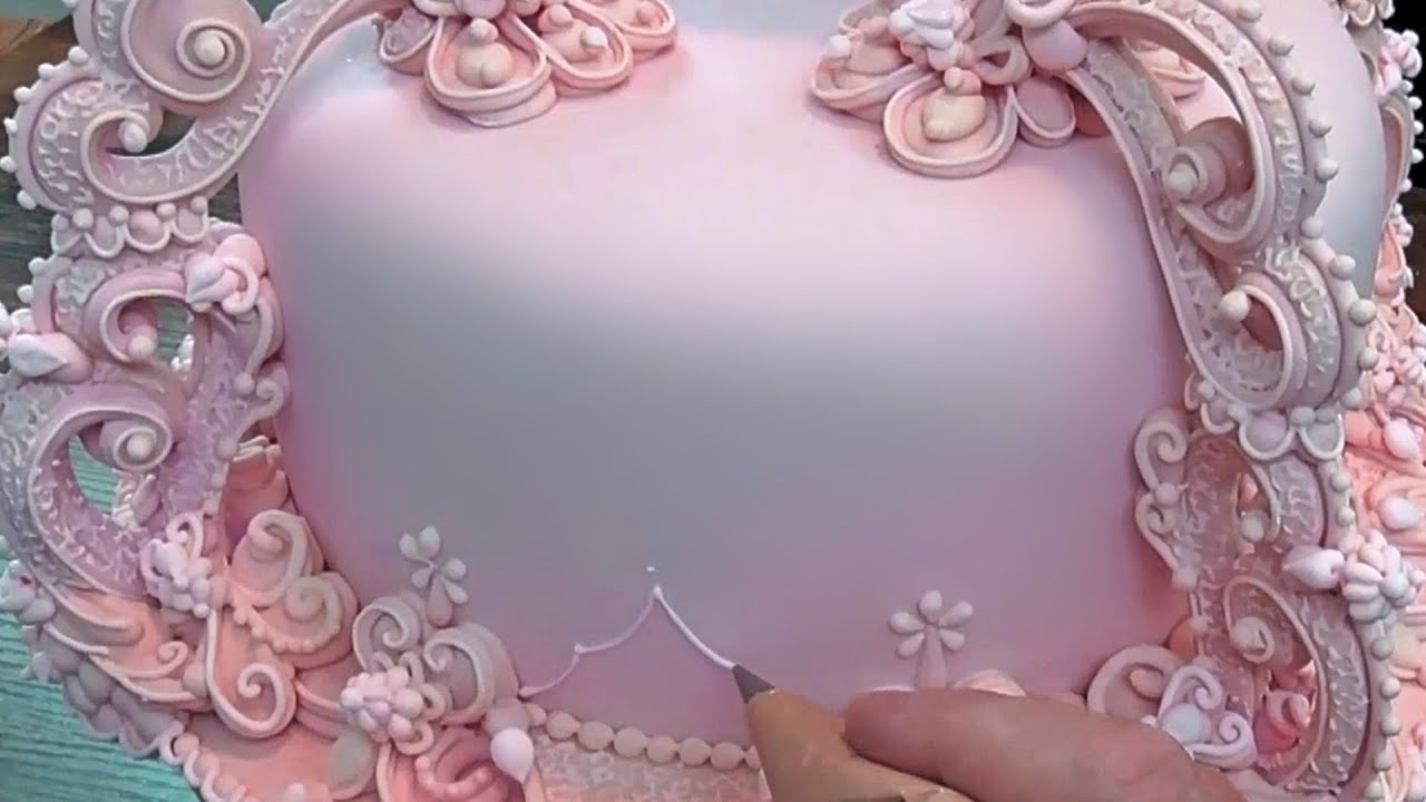 The Art of Pink Cake Borders: Mastering Royal Icing Piping on Fondant
