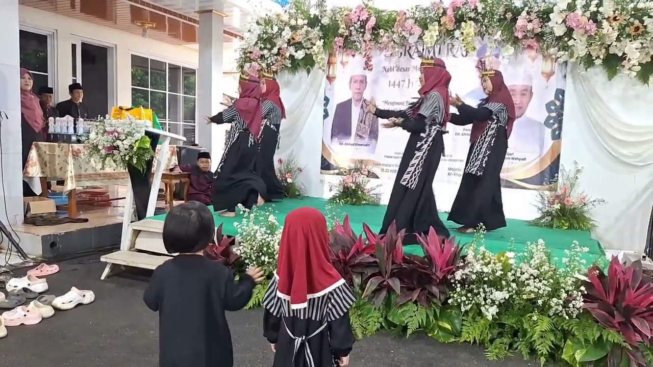 Tari Tradisional | Pengajian Anak MT. Al-Khoeriyah