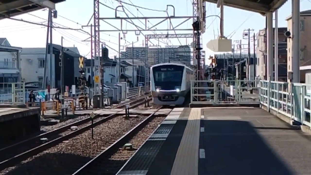 1月31日 小田急5000形5058Fが高座渋谷駅を通過するシーン