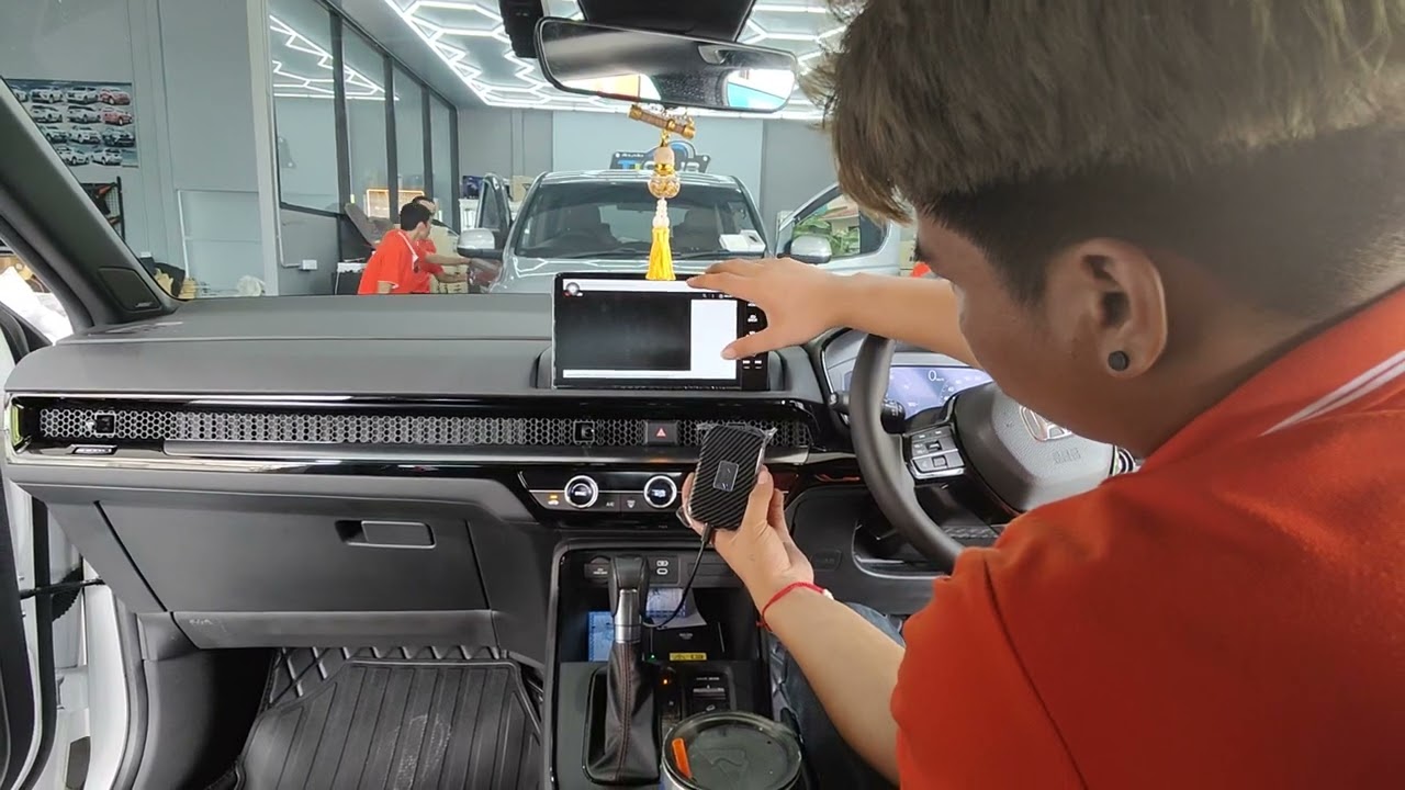 CRV G6ใส่กล่อง Android box เล่นได้ครับขึ้น เพียงเสียบสายก็ใช้ได้เลย ง่ายสุดๆ TJCLUBแต่งรถ 0909546999