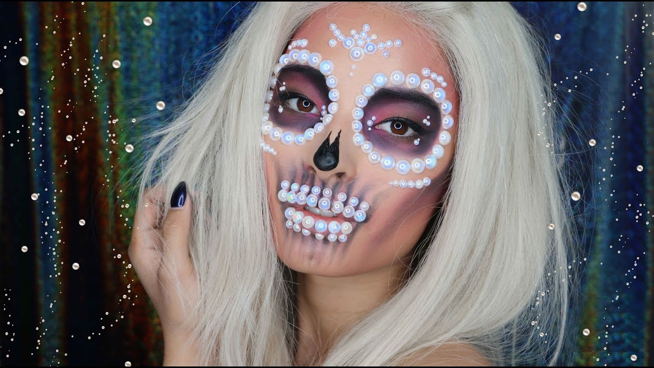 Calavera Con Perlas - Laura Sanchez