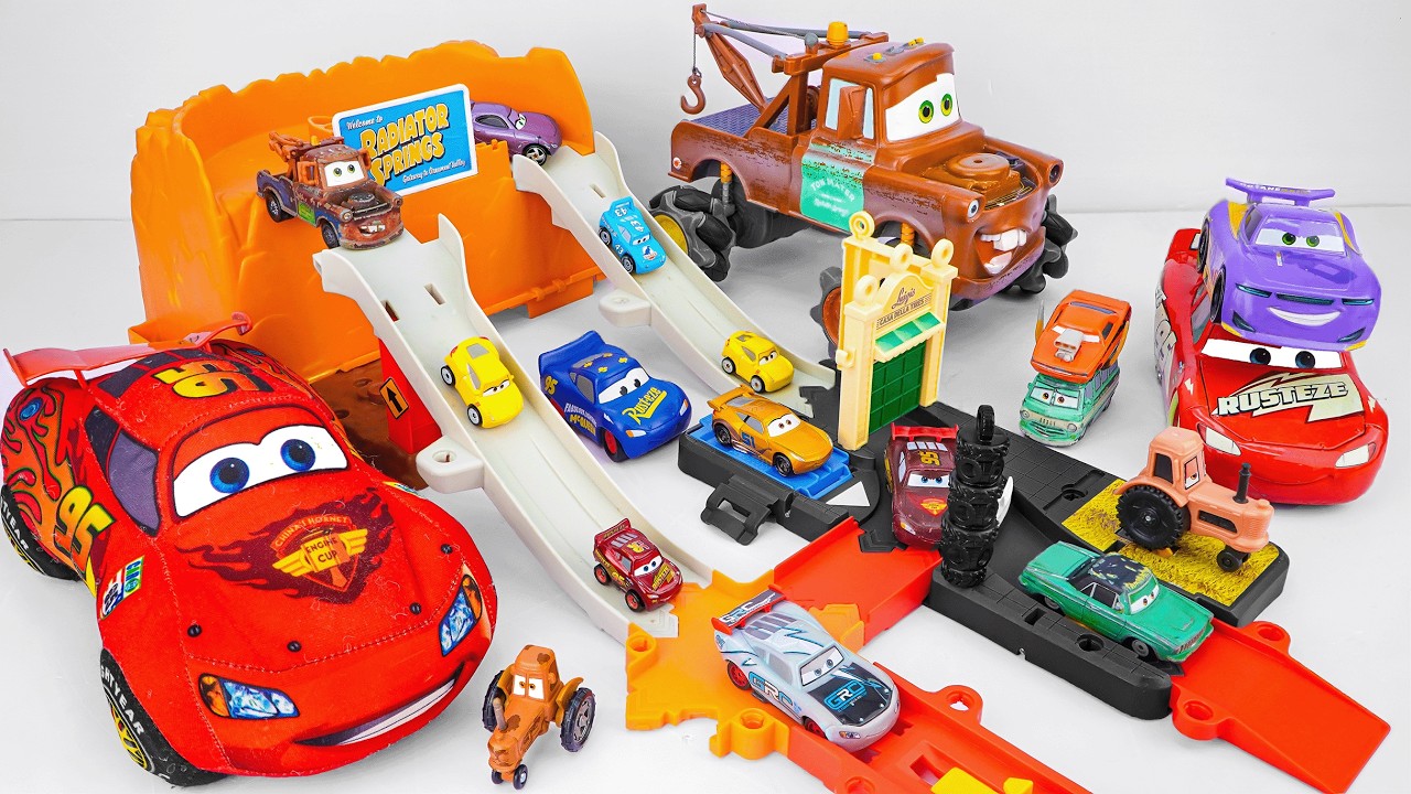 Disney Pixar Cars Unboxing Review | Lightning Mcqueen RC & Radiator Springs Mountain Race Playset