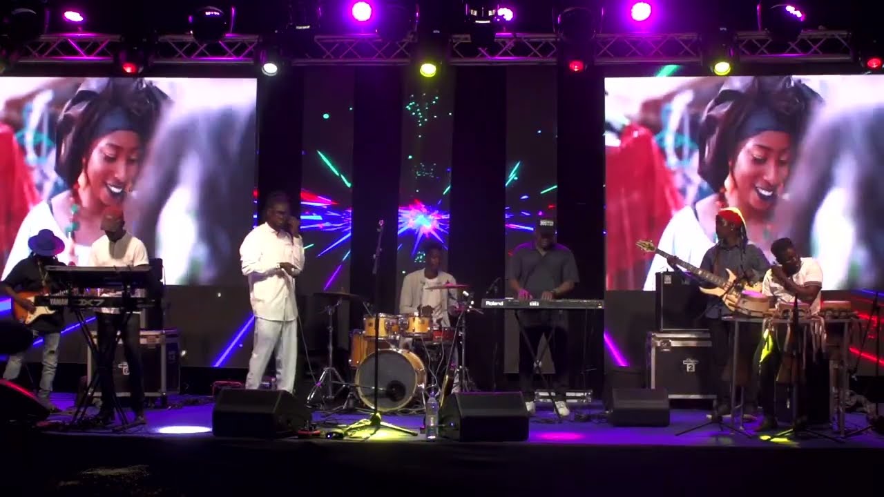 YORO NDIAYE EN LIVE   JET CAFE