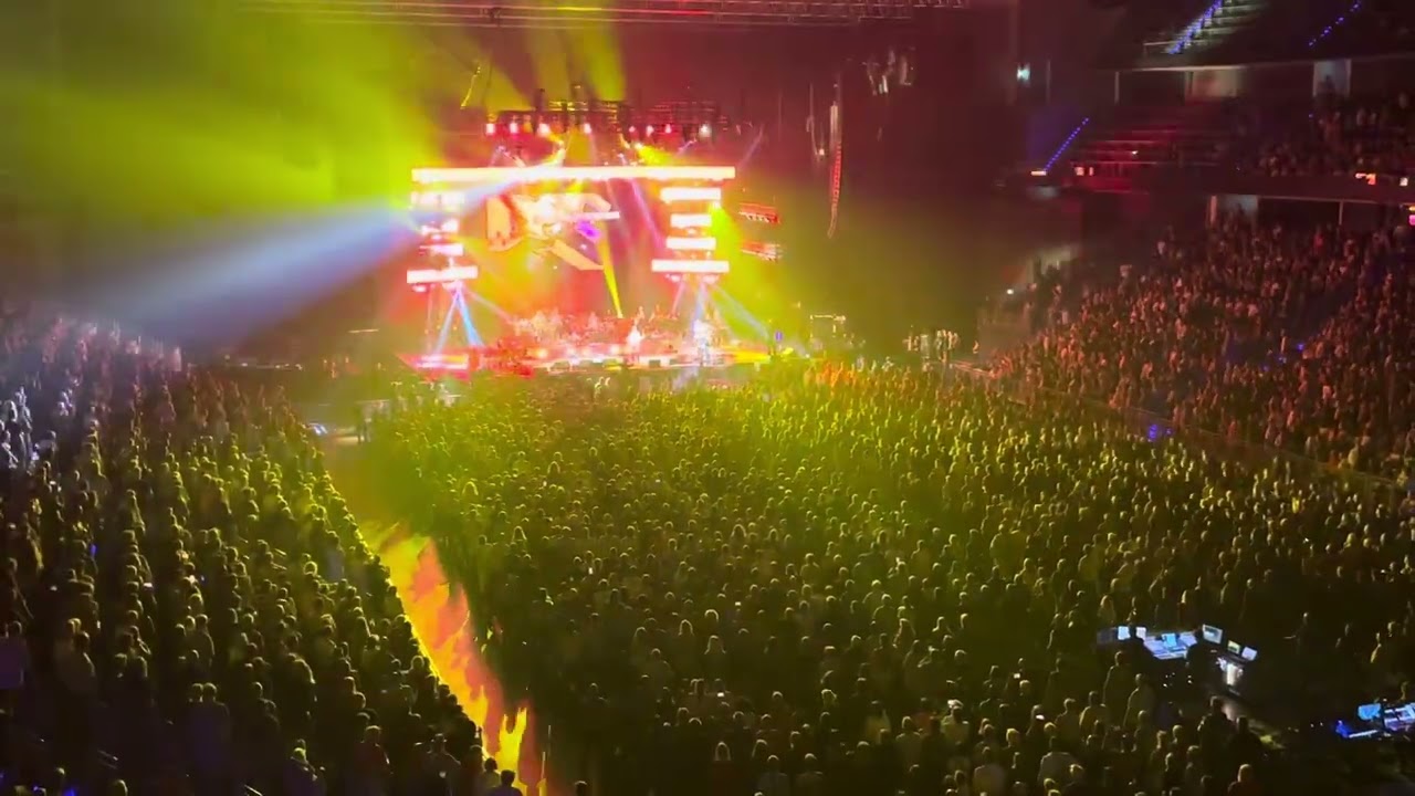 09.08.2025 Hannover Carlos Santana „Smooth“ #carlossantana #peace #hannover #zagarena #smooth 