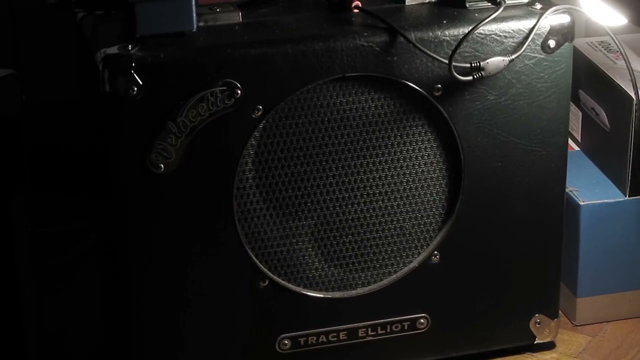 Cross Road Blues - Robert Johnson (sound of real tube amp)
