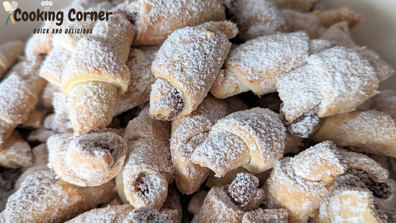 Cele mai fragede si delicioase cornulețe cu untură umplute cu 2 feluri de gem si nucă!