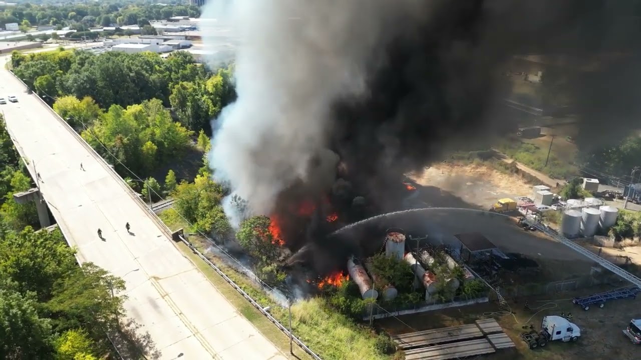 DRONE VIDEO: Massive 2-alarm blaze in Shreveport by Jaques Dawkins