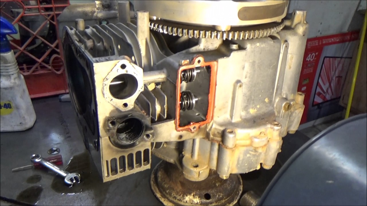 Разборка гоночного двигателя Briggs & Stratton Flathead Model 28